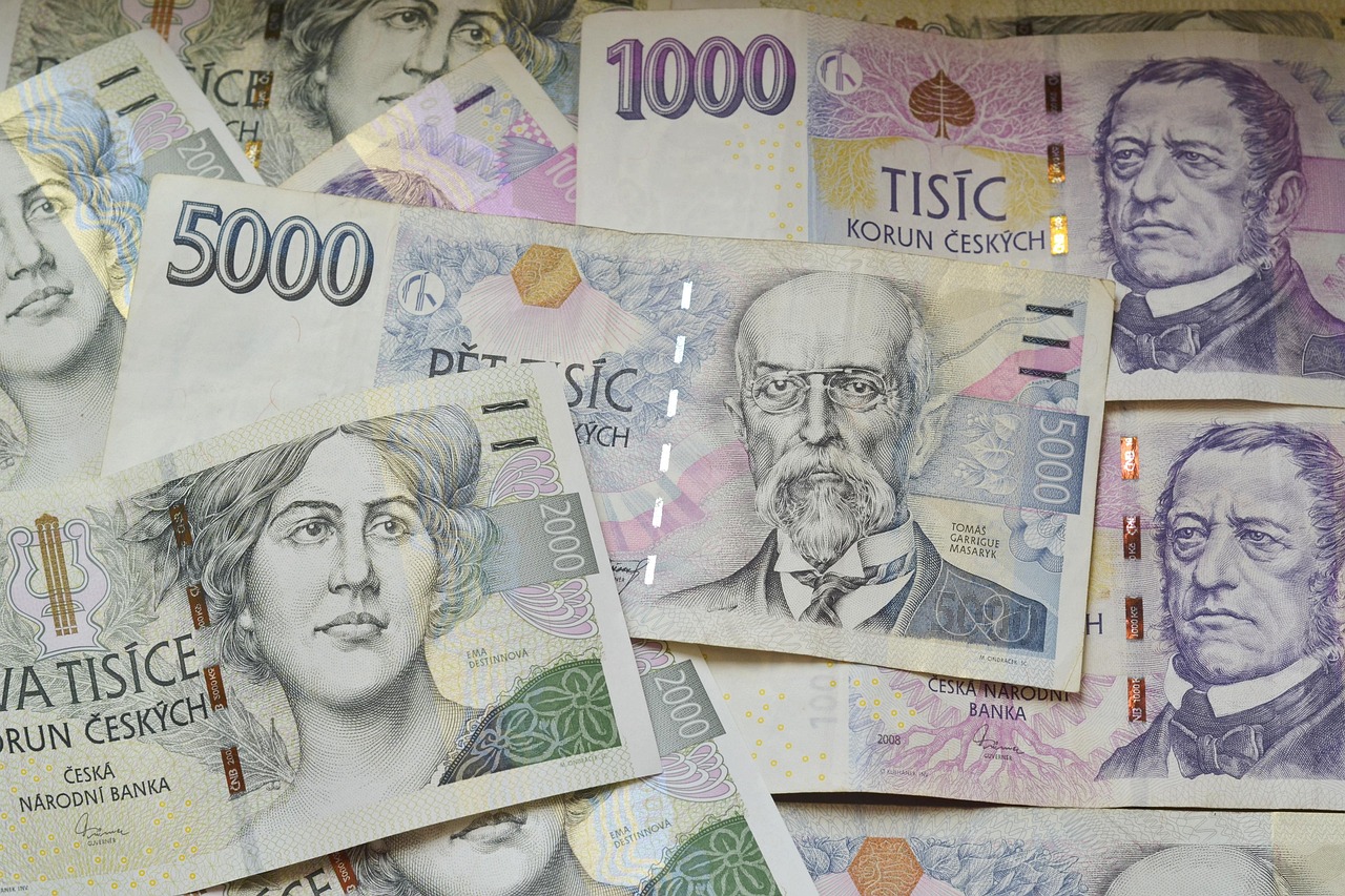 積立投資と定期預金の比較で知っておくべきポイントは？