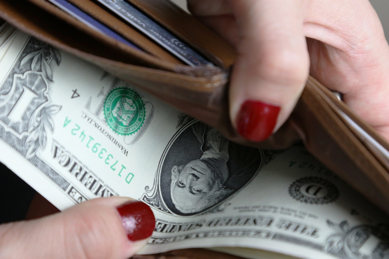 積立投資の余剰資金を計算する方法は？